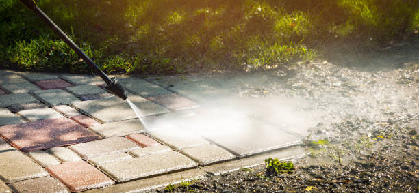 Spring Cleaning in Lake Clarke Shores, FL